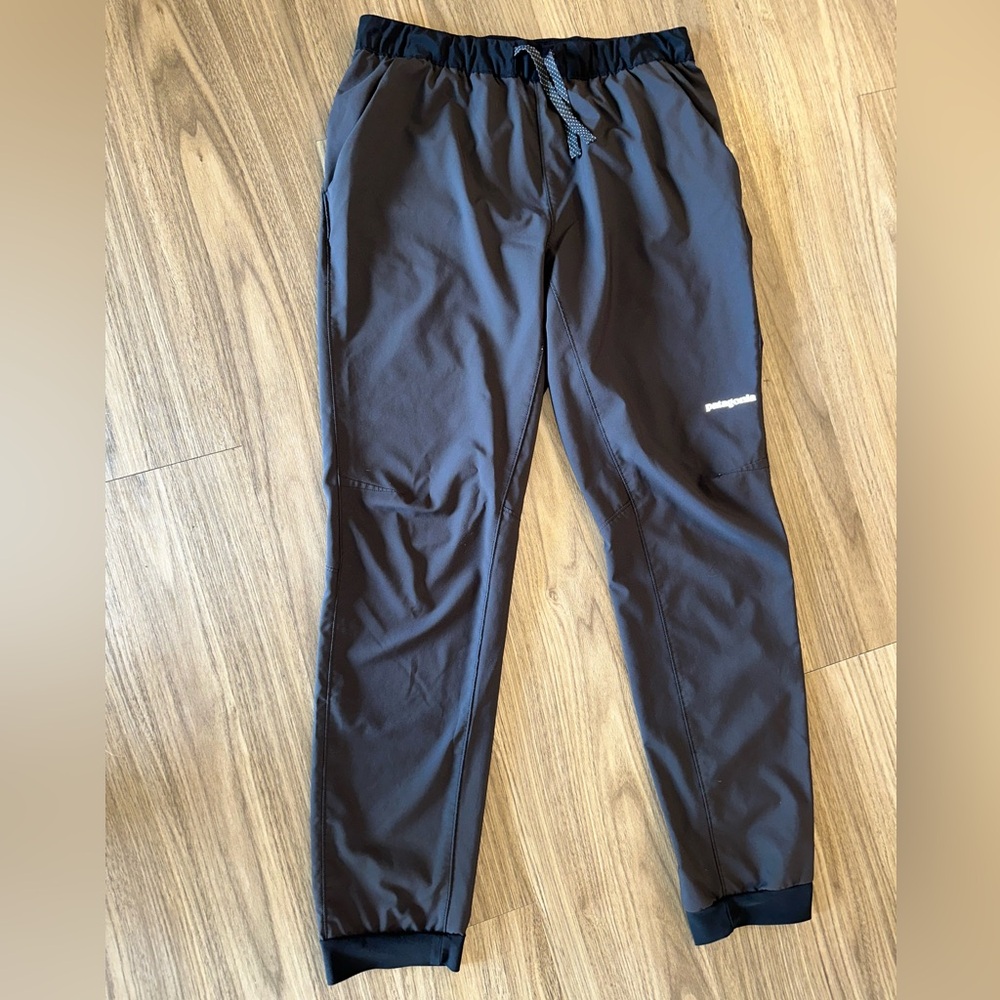 Patagonia Joggers NWOT